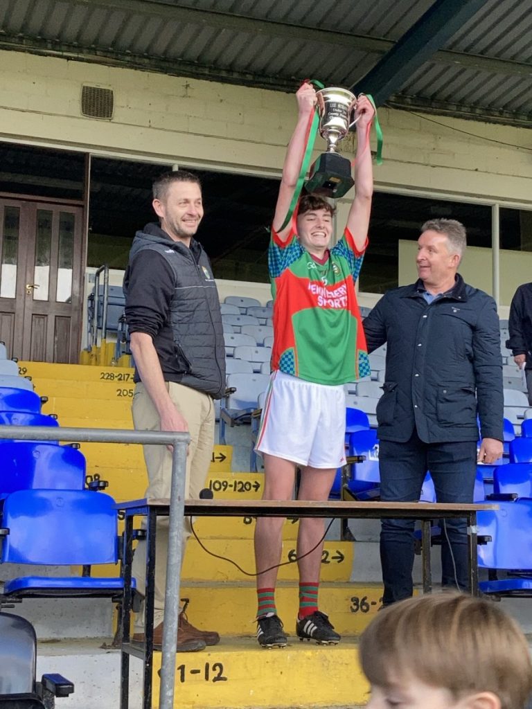 Eoin O'Connell lifts the U15 County Championship